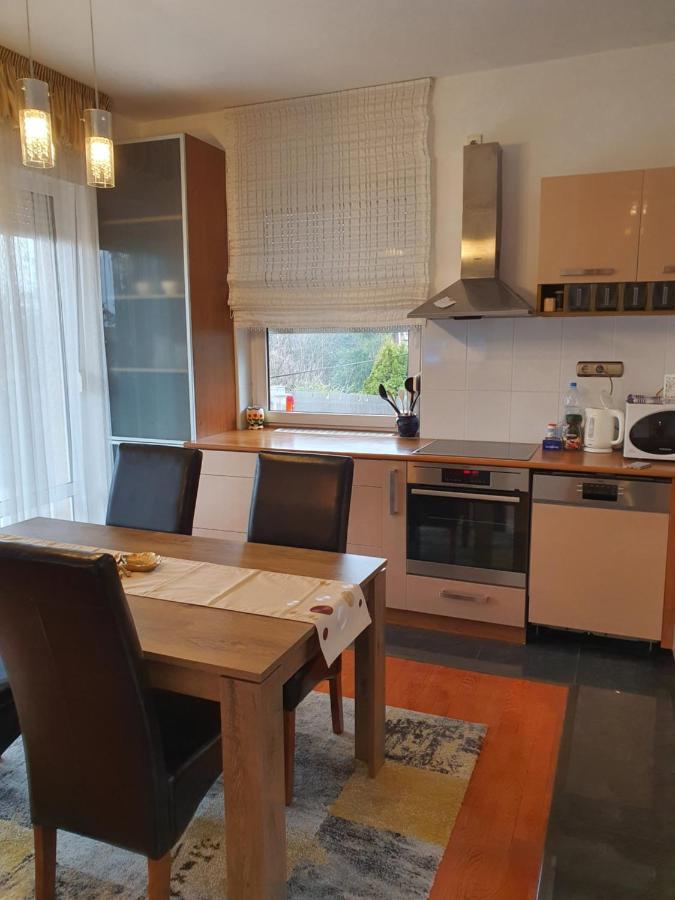 Adel Apartman Miskolc Eksteriør billede