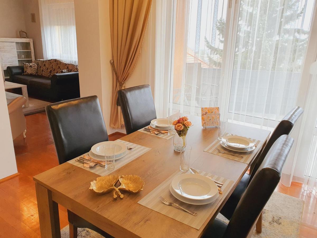 Adel Apartman Miskolc Eksteriør billede